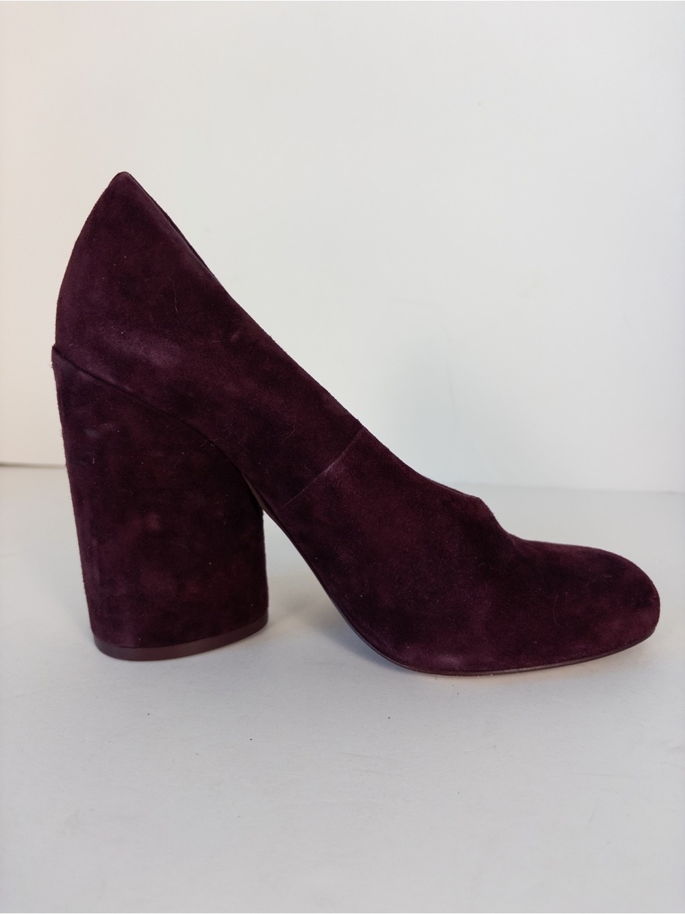 Tory Burch Lucia Suede Pumps in Burgundy Fig - Picture 9 of 14